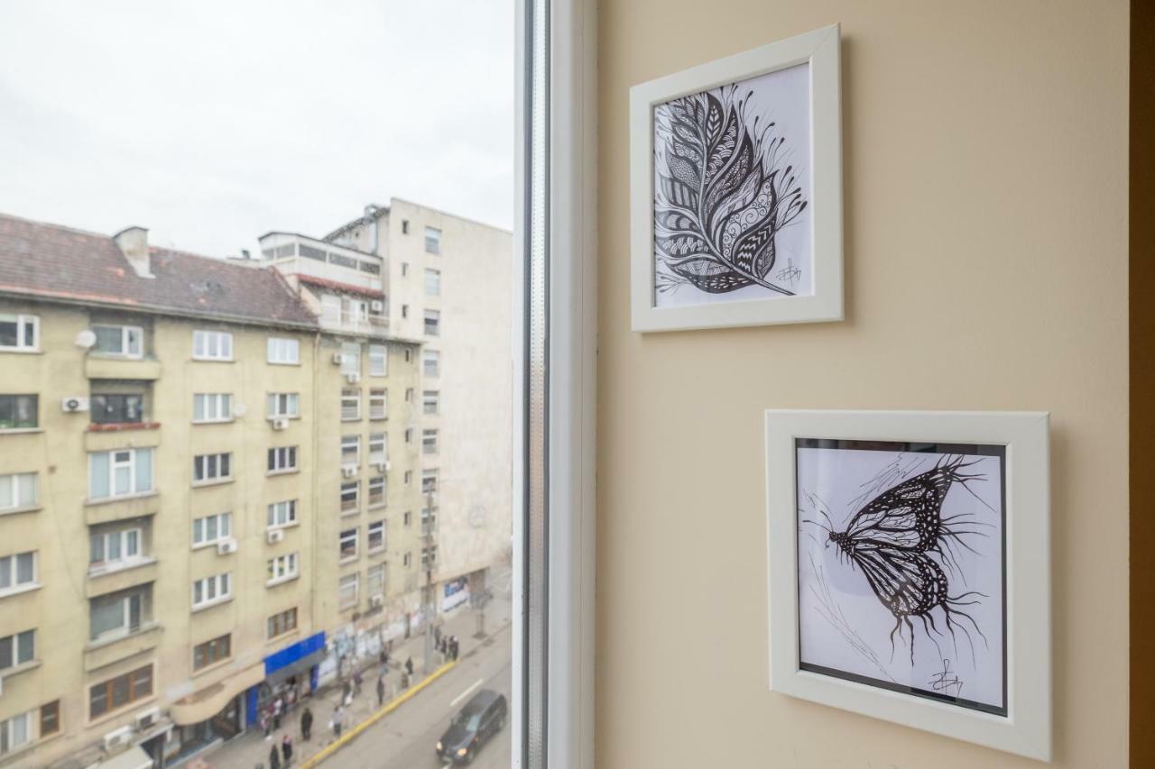 Modern 2 Bedroom Apartment Next To Vitosha Str. Sófia Exterior foto